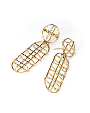 Carica l'immagine nel visualizzatore di Gallery, Orecchini FRAME ovali big